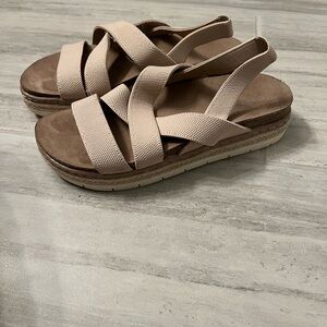 Women's Tan Sandals
